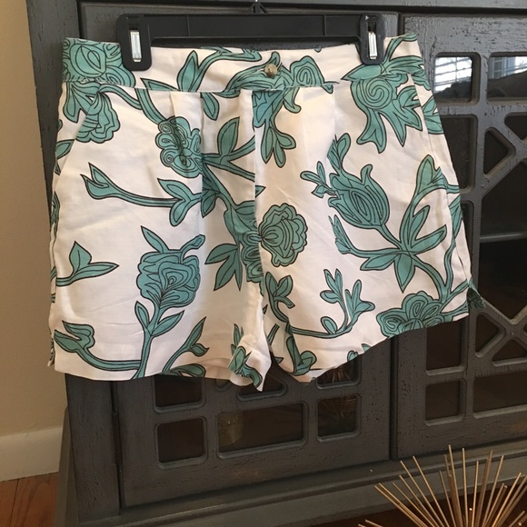 Impressions top and shorts set! - Picture 7 of 8